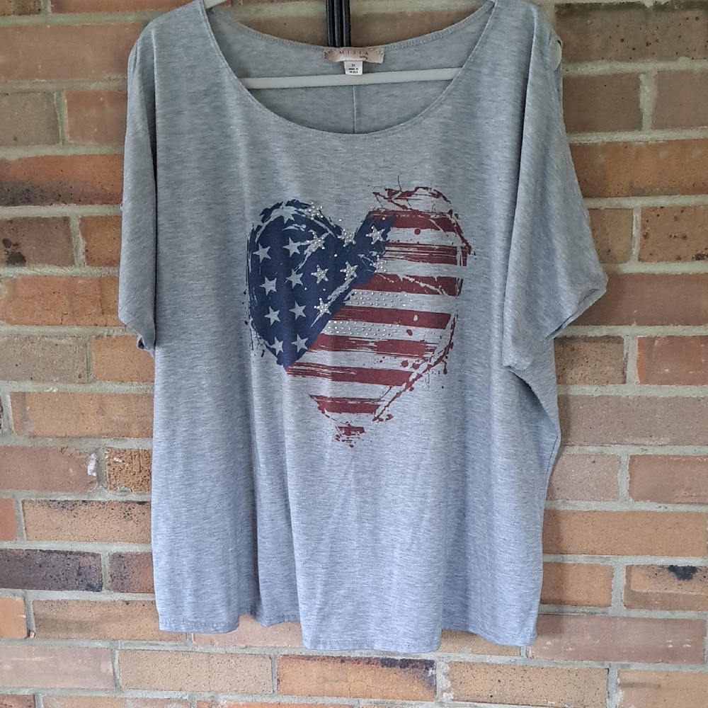 Misia, 1X Gray Short Sleeve Tee with Cutout Detail & American Flag Heart